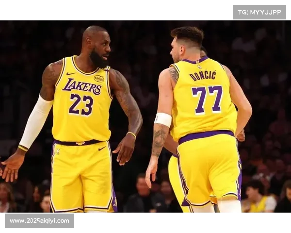 湖人近六战五胜一负 强势升至西部第三 湖人近六战五胜一负 强势升至西部第三